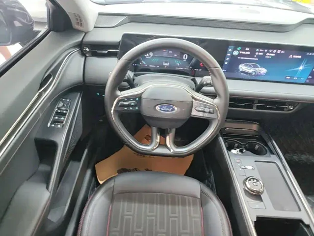 Ford Mondeo — Фото автомобиля 10
