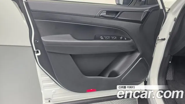 KG_Mobility_Ssangyong Musso Musso (Q300) Дизель 2.2 4WD — Фото автомобиля 24