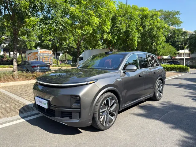 Фотография автомобиля — Li Auto L8