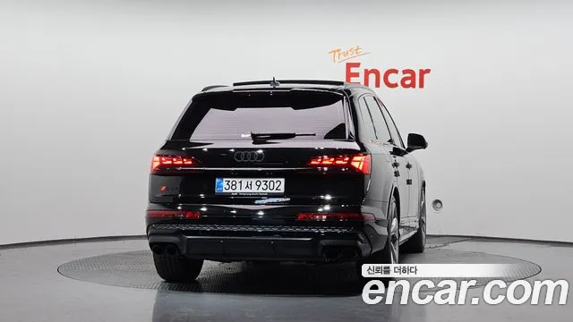 Audi SQ7 4M — Фото автомобиля 4