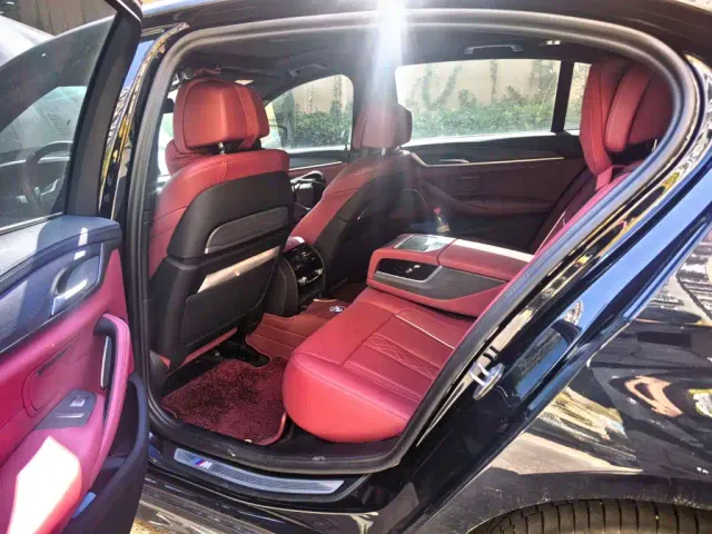 BMW 5 Series — Фото автомобиля 9
