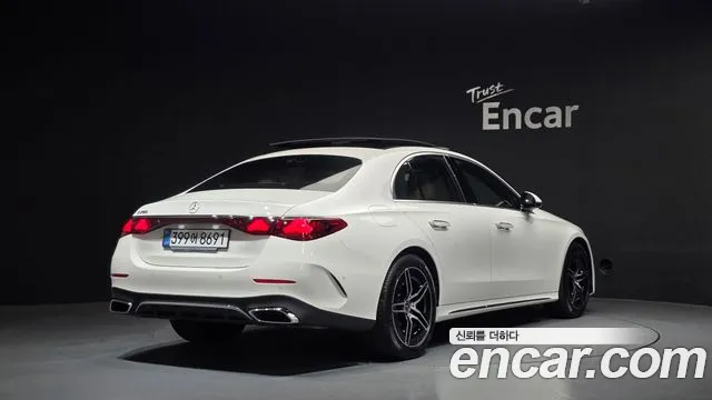 Mercedes-Benz E-Class W214 — Фото автомобиля 2