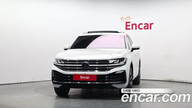Volkswagen Touareg Touareg 3 поколение 3.0 TDI Prestige — Фото автомобиля 3