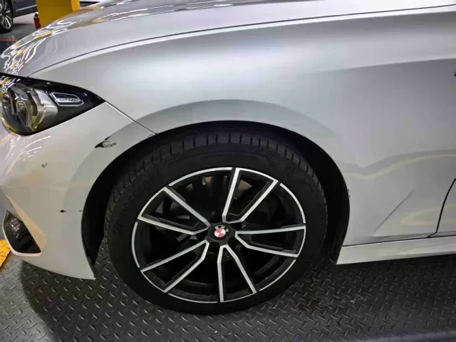 BMW 3 Series — Фото автомобиля 4