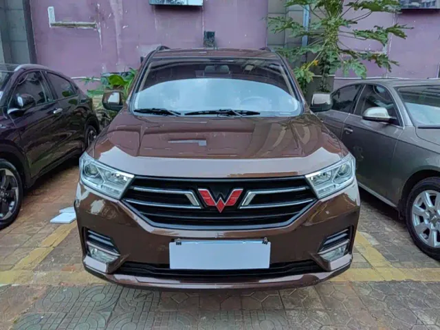 Wuling Hongguang — Фото автомобиля 2