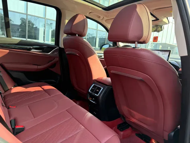 BMW X3 — Фото автомобиля 12