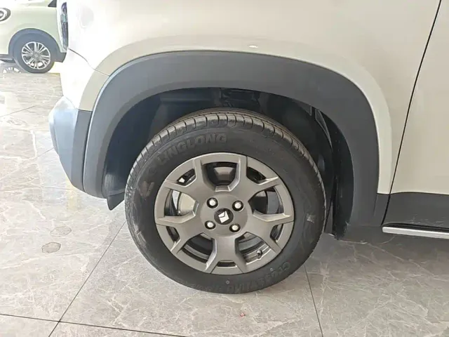 Baojun Yep Plus — Фото автомобиля 22