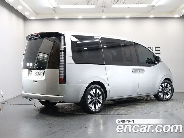 Hyundai Staria — Фото автомобиля 3