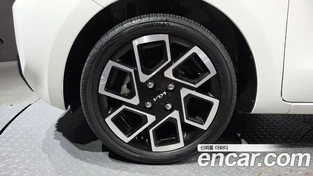 Kia RAY Новый Kia Ray Signature — Фото автомобиля 5