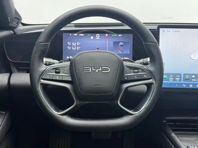 BYD Seal — Фото автомобиля 8