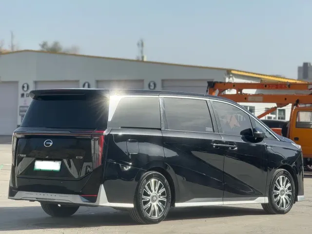 GAC Trumpchi E9 — Фото автомобиля 9