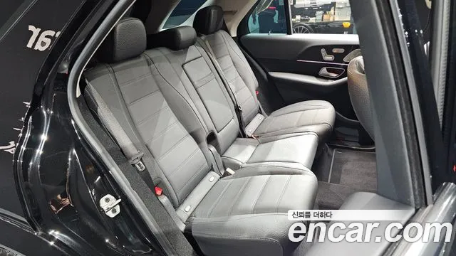Mercedes-Benz GLE-Class — Фото автомобиля 17