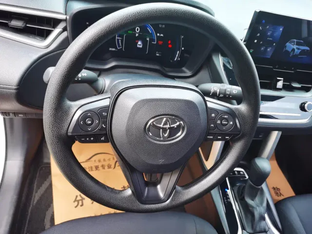 Toyota Corolla Cross — Фото автомобиля 9