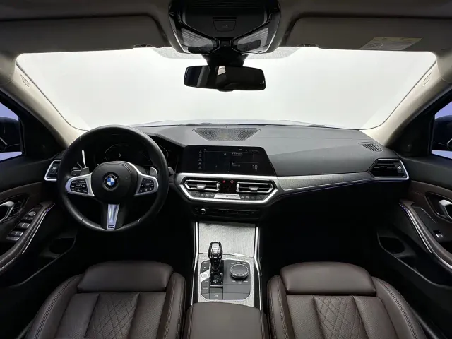 BMW 3 Series — Фото автомобиля 9