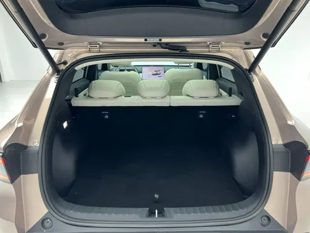 Changan Qiyuan Q05 — Фото автомобиля 12