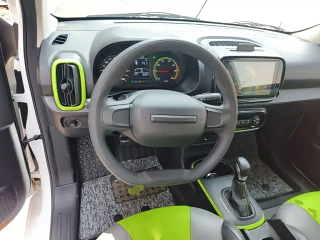 Roewe Clever — Фото автомобиля 10
