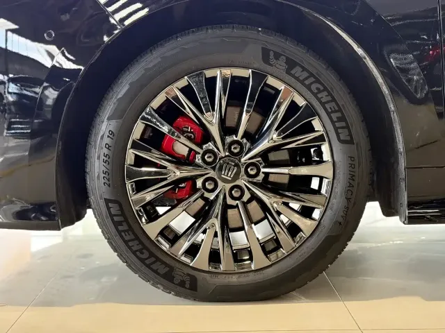 Toyota Vellfire — Фото автомобиля 30