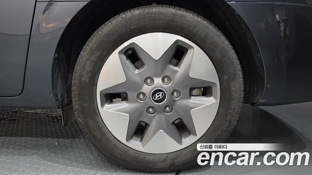 Hyundai Staria — Фото автомобиля 6