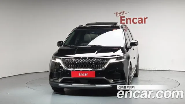Kia Canival Carnival 4 поколение Бензин 7 мест Signature — Фото автомобиля 3