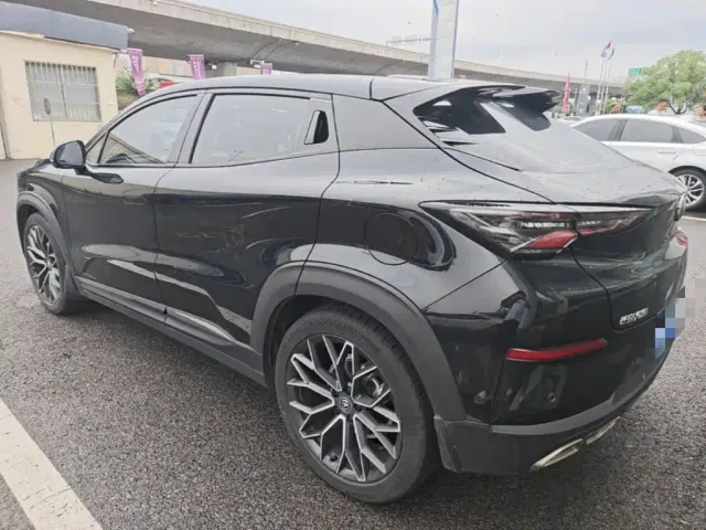 Changan UNI-T — Фото автомобиля 4