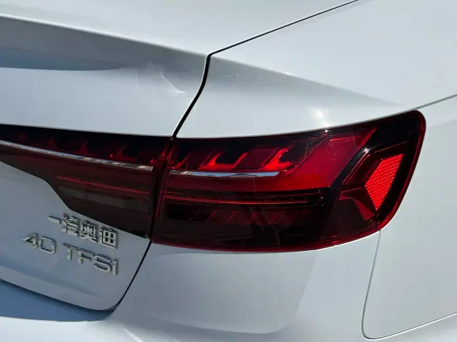 Audi A4L — Фото автомобиля 5