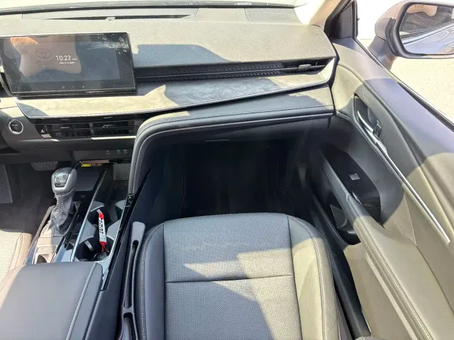 Toyota Camry — Фото автомобиля 14