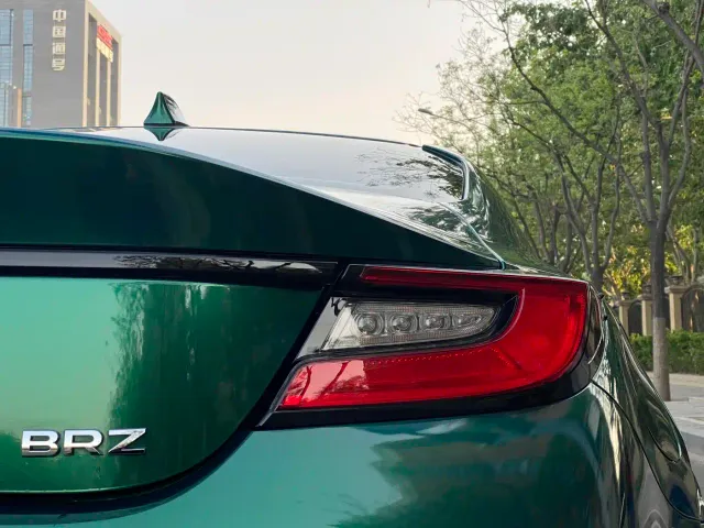 Subaru BRZ — Фото автомобиля 10