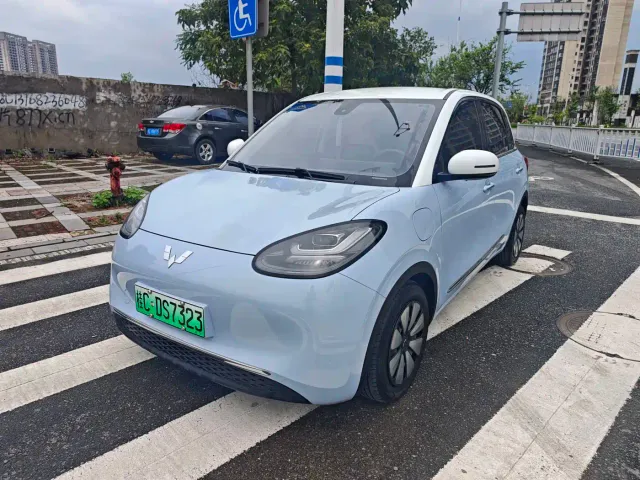 Фотография автомобиля — Wuling Bingo