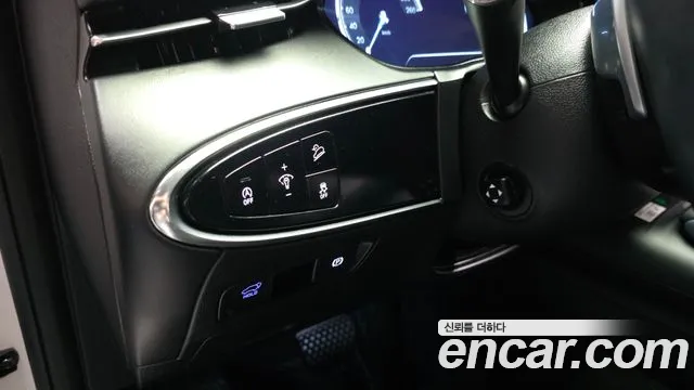 Genesis GV70 2.5T Бензин AWD — Фото автомобиля 18