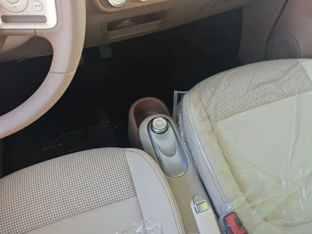 Wuling Hongguang Mini EV — Фото автомобиля 13