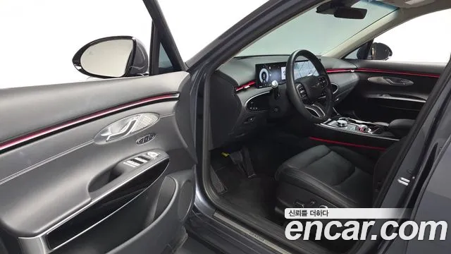 Genesis GV70 — Фото автомобиля 10