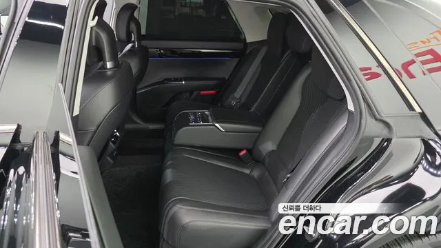 Hyundai Grandeur GN7 — Фото автомобиля 16