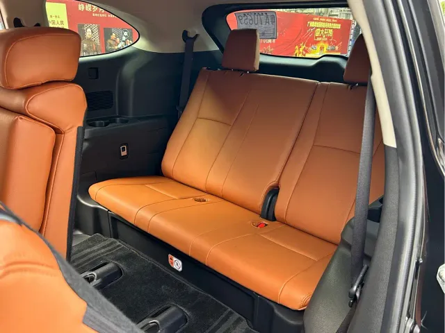 Toyota Highlander — Фото автомобиля 22