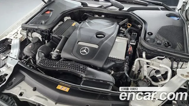 Mercedes-Benz E-Class — Фото автомобиля 6