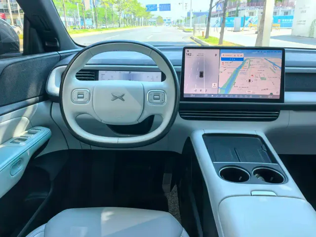 Xpeng G6 — Фото автомобиля 6