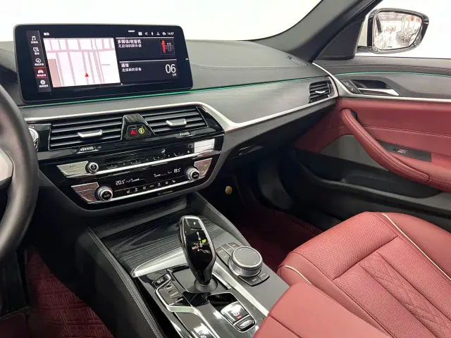 BMW BMW 5 Series 2022 530Li Leading M Sport Package — Фото автомобиля 11