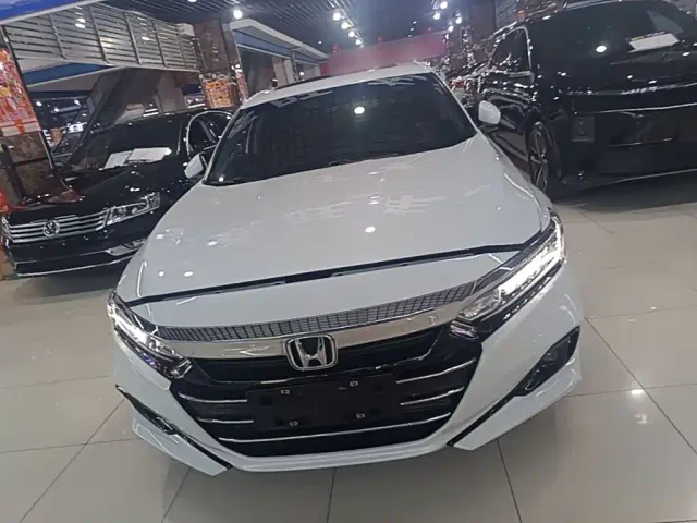 Honda Accord — Фото автомобиля 2