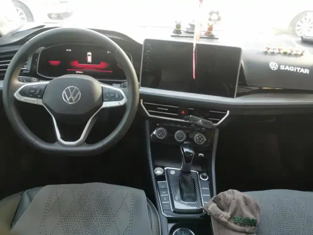 Volkswagen Sagitar — Фото автомобиля 12