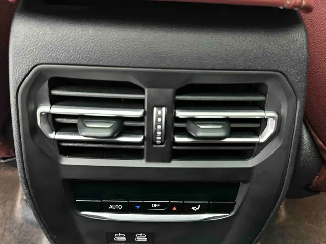 BMW 3 Series — Фото автомобиля 17
