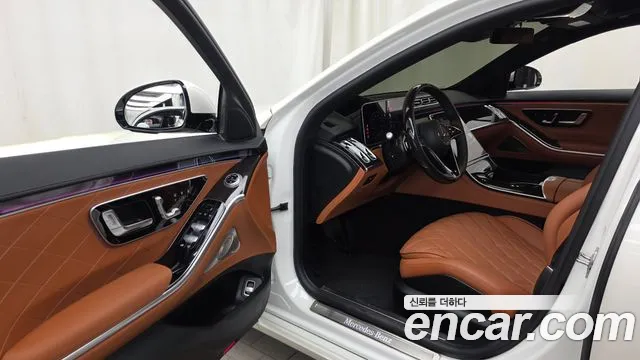 Mercedes-Benz S-Class — Фото автомобиля 10