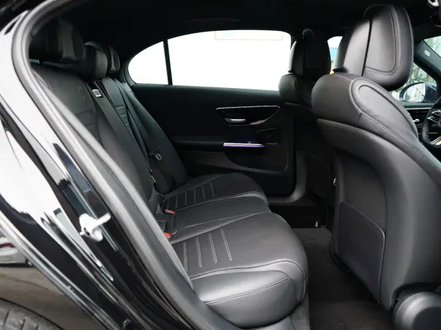 Mercedes-Benz C-Class — Фото автомобиля 11
