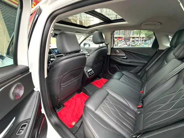 Chery Arrizo 8 — Фото автомобиля 12