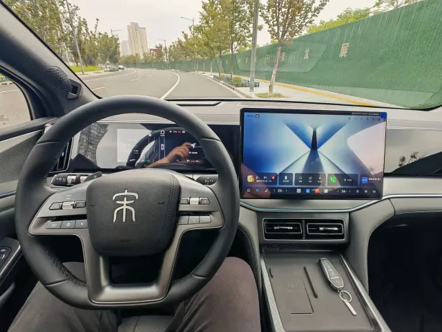 BYD Song L DM-i — Фото автомобиля 10