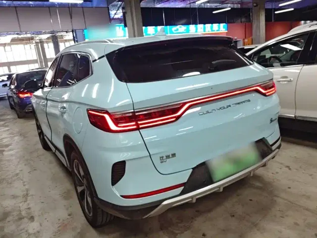 BYD Song PLUS PHEV 2021 EV Premium Model — Фото автомобиля 4