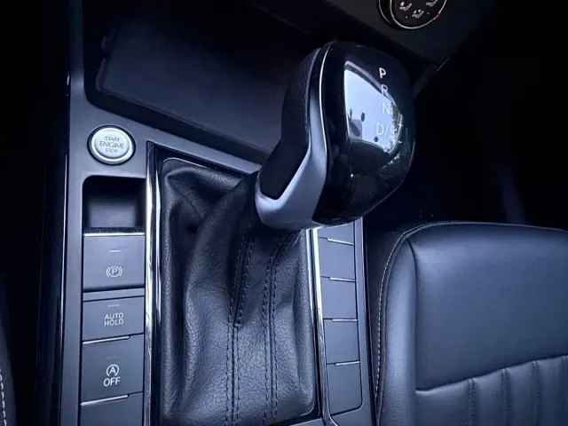 Volkswagen Passat — Фото автомобиля 18