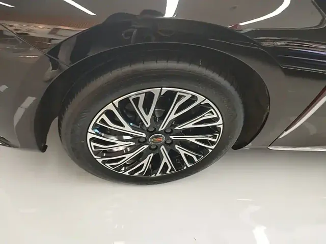 Hongqi H5 — Фото автомобиля 22