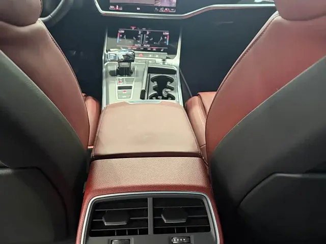 Audi A7L — Фото автомобиля 6