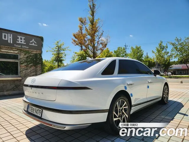 Hyundai Grandeur GN7 — Фото автомобиля 2