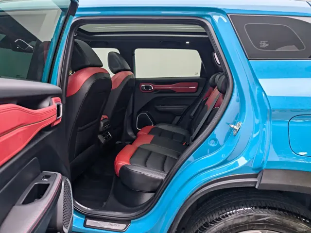 Geely ICON — Фото автомобиля 17
