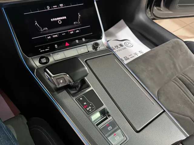 Audi A6L — Фото автомобиля 20
